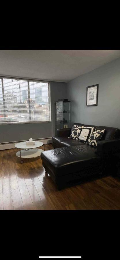 Cozy Vancouver Condo المظهر الخارجي الصورة